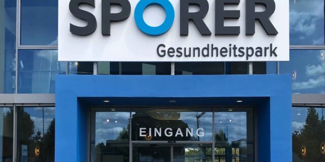 Eingang Gesundheitspark Neuburger Straße Ingolstadt